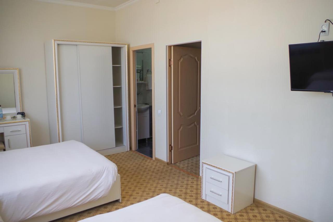 Sultan Jalal-Abad Hotel Eksteriør billede