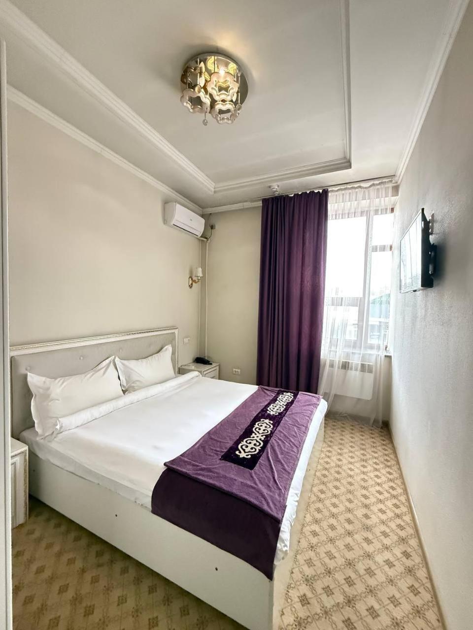 Sultan Jalal-Abad Hotel Eksteriør billede