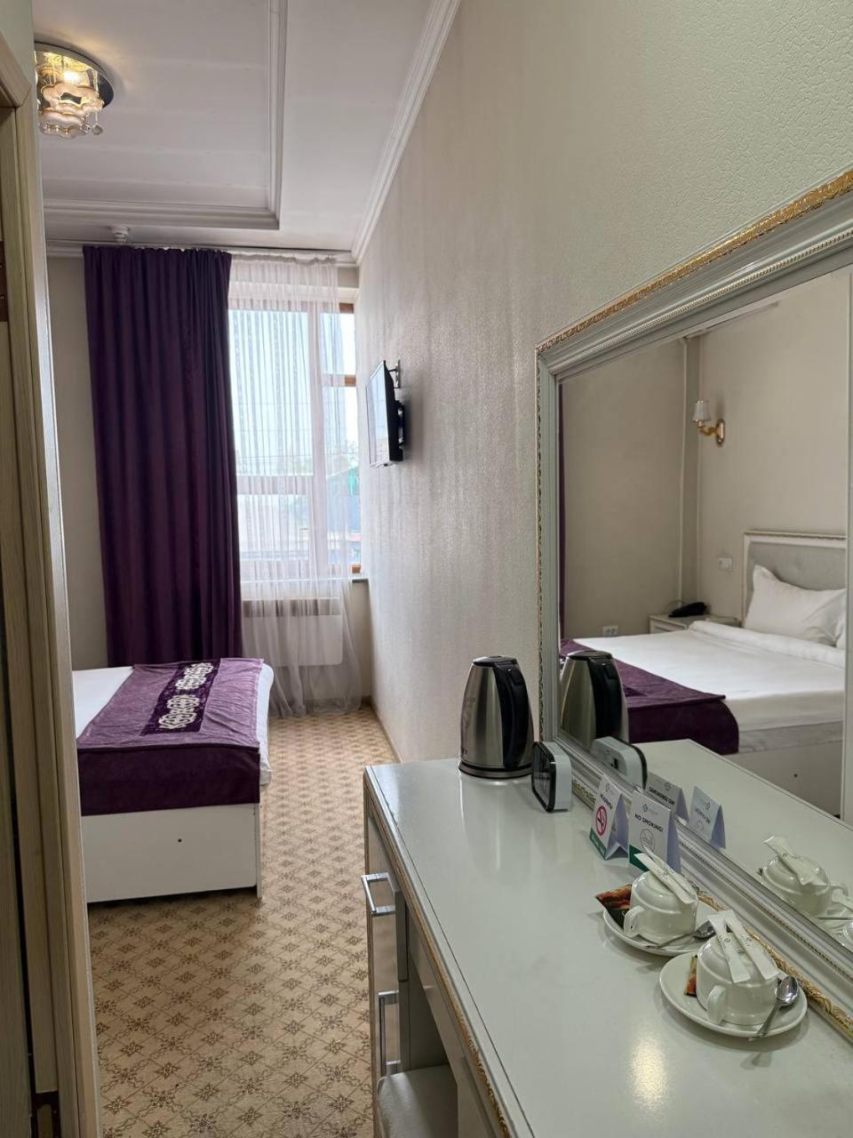 Sultan Jalal-Abad Hotel Eksteriør billede