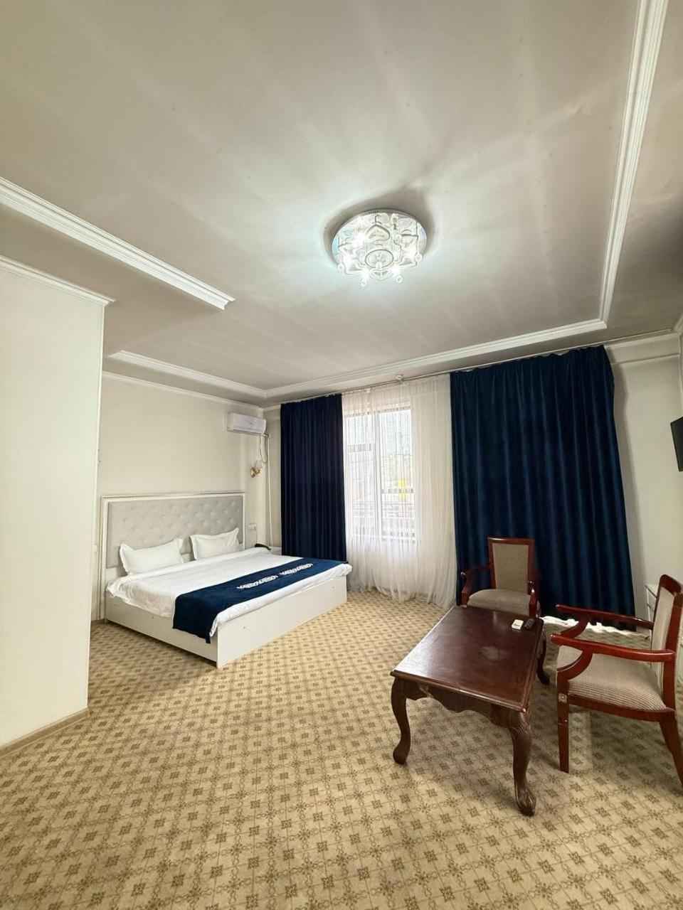 Sultan Jalal-Abad Hotel Eksteriør billede